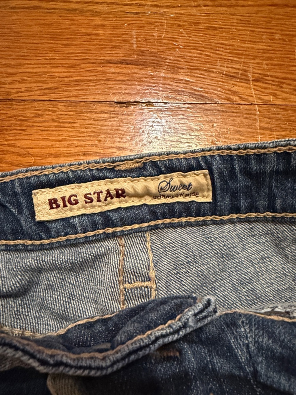 Vintage Big Star Sweet Denim Shorts Size 25 Low Rise Distressed Flap Pocket - Picture 4 of 6